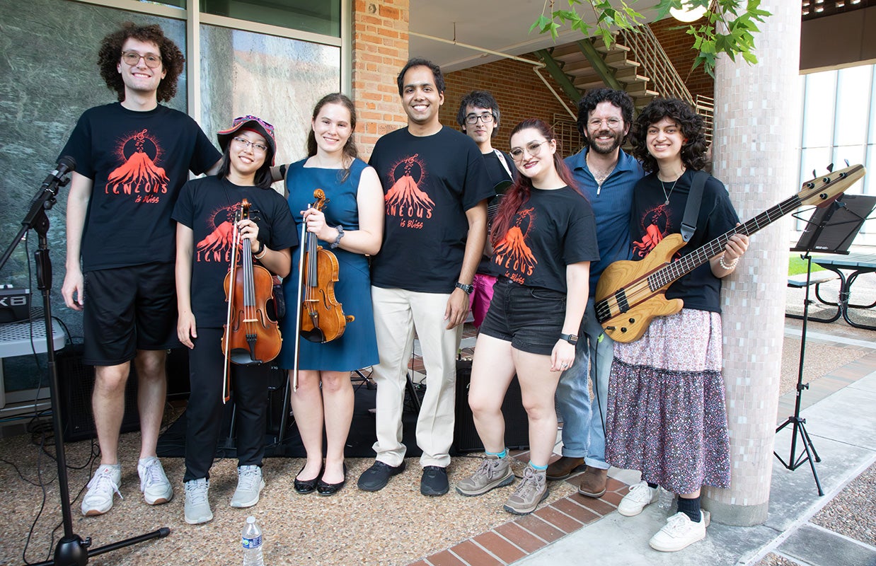Group picture of the band Igneous is Bliss